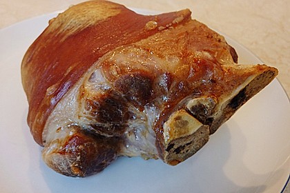 Knusprig gebratene Schweinshaxen 37