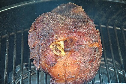 Knusprig gebratene Schweinshaxen 44