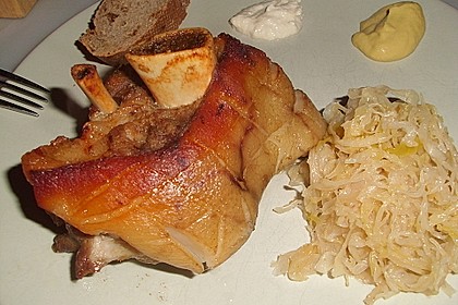 Knusprig gebratene Schweinshaxen 43