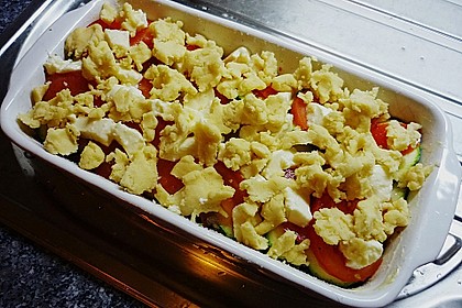 Zucchini - Tomaten - Auflauf mit Streusel 2