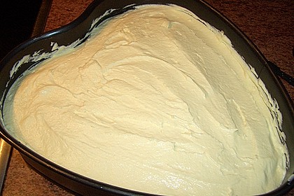 Illes super schneller Mohnkuchen ohne Boden mit Paradiescreme und Haselnusskrokant 27