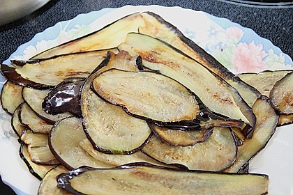 Antipasti &agrave; la Jasmin Auberginen - R&ouml;llchen 1