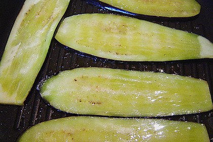 Antipasti &agrave; la Jasmin Auberginen - R&ouml;llchen 4