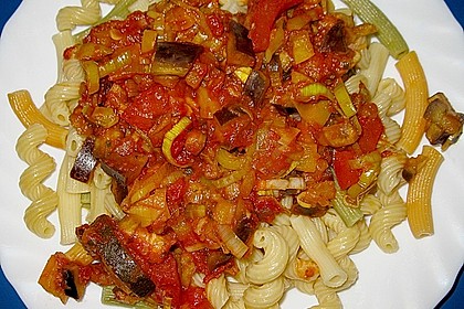 Nudeln mit Tomatenso&szlig;e 2