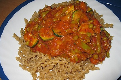 Nudeln mit Tomatenso&szlig;e 9
