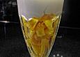 Quarksch&auml;umchen mit marinierter Ananas