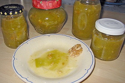Rhabarbermarmelade mit Waln&uuml;ssen 1