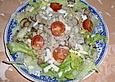 Salat mit gebratenem Fisch