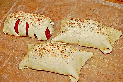 W&uuml;rstel in Bl&auml;tterteig 7