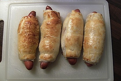 W&uuml;rstel in Bl&auml;tterteig 10