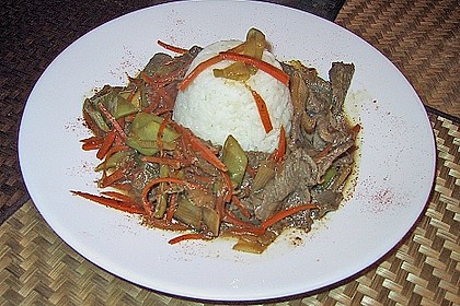 Chinesisches Rindfleisch mit Spargel
