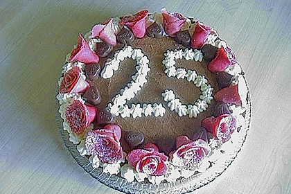 Milka - Herzen - Torte 5