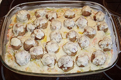 Kartoffelauflauf mit Lauch, Hackb&auml;llchen und Gorgonzola 5
