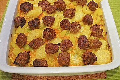 Kartoffelauflauf mit Lauch, Hackb&auml;llchen und Gorgonzola 8