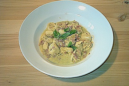 Tortellini mit Schinken - Sahneso&szlig;e