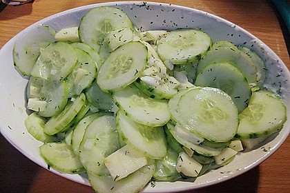 Gurkensalat mit Apfel 6