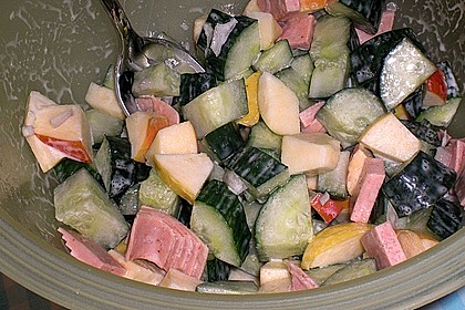 Gurkensalat mit Apfel 3