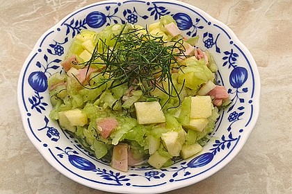Gurkensalat mit Apfel