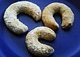 Vanillekipferln mit Mandeln