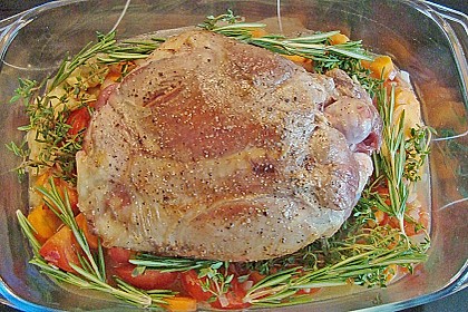 Lammkeule 14
