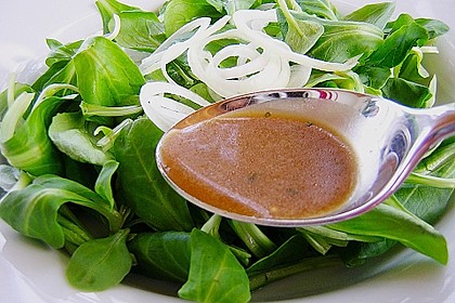 S&uuml;&szlig;es Dressing f&uuml;r Salat