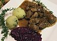 G&auml;nseragout mit Thymiansauce