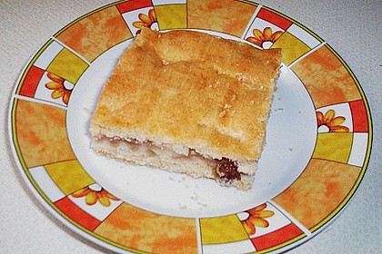 Apfelkuchen zugedeckt