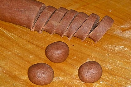 Gebackene Marzipankartoffeln 40