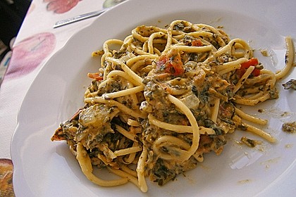Nudeln mit Spinat - Thunfisch - Sauce 5