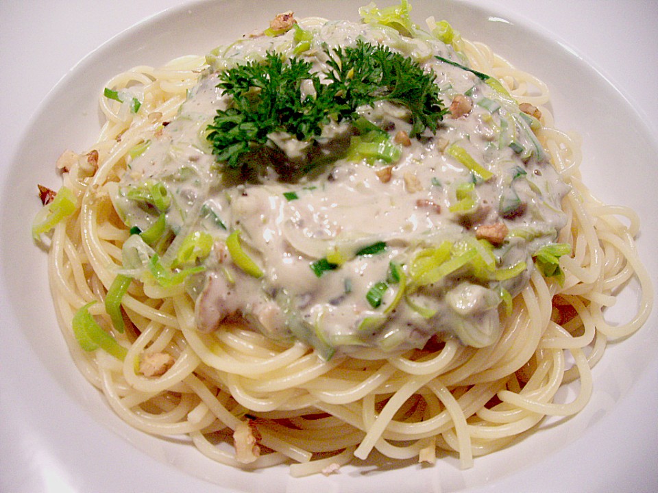 Spaghetti mit Käse - Walnuss - Sauce (Rezept mit Bild) | Chefkoch.de