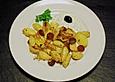 Ofenkartoffeln mit Zwiebeln, Chorizo und Sauerrahm - Paprika - Dip