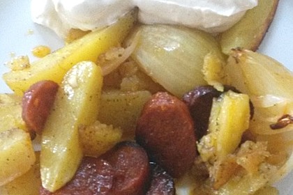 Ofenkartoffeln mit Zwiebeln, Chorizo und Sauerrahm - Paprika - Dip 18