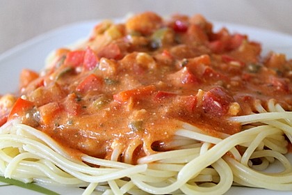 Spaghetti in cremiger Paprika - Tomaten - Frühlingszwiebel - Sauce 5
