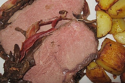Roastbeef im Steinpilz - Schinken - Mantel mit sardischer Kartoffelpfanne 2