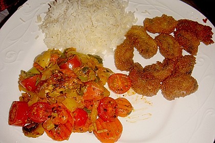 Vegetarische Gem&uuml;sepfanne mit Reis und frittierten Champignons
