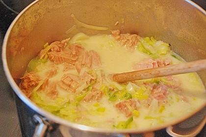 Makkaroni mit Thunfischsoße 3