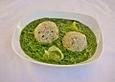 K&auml;sekn&ouml;del auf Rahmspinat