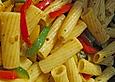 Pasta mit Paprika und Mozzarella