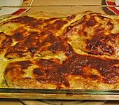 &Uuml;berbackene Putenschnitzel  auf Porreegem&uuml;se (Bild)