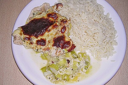 &Uuml;berbackene Putenschnitzel  auf Porreegem&uuml;se 6