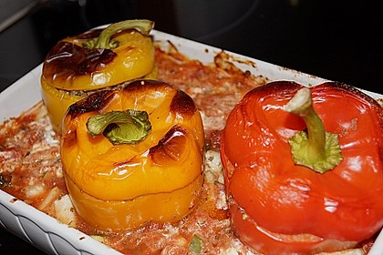 Gefüllte Paprika mit Hackfleisch, Feta und Zucchini 21