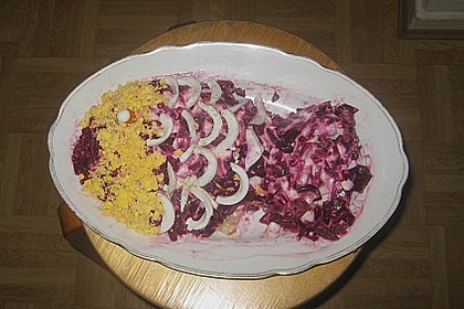 Russischer Schichtsalat 'Hering im Pelzmantel' 40