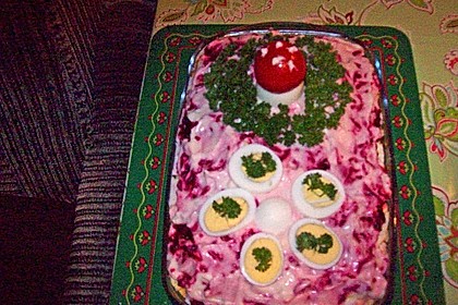 Russischer Schichtsalat 'Hering im Pelzmantel' 24