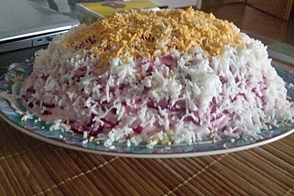 Russischer Schichtsalat 'Hering im Pelzmantel' 41