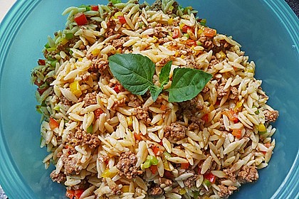 Kritharaki - Salat mit Hackfleisch