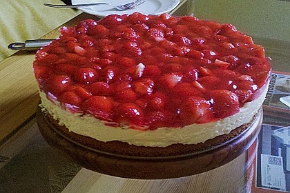 Erdbeerkuchen mit Schmand - Vanillecreme
