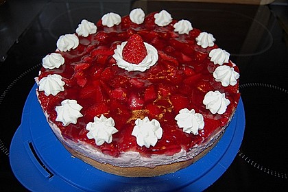 Erdbeerkuchen mit Schmand - Vanillecreme 2
