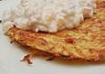 Selbstgemachte Kartoffelr&ouml;sti mit Paprikaquark