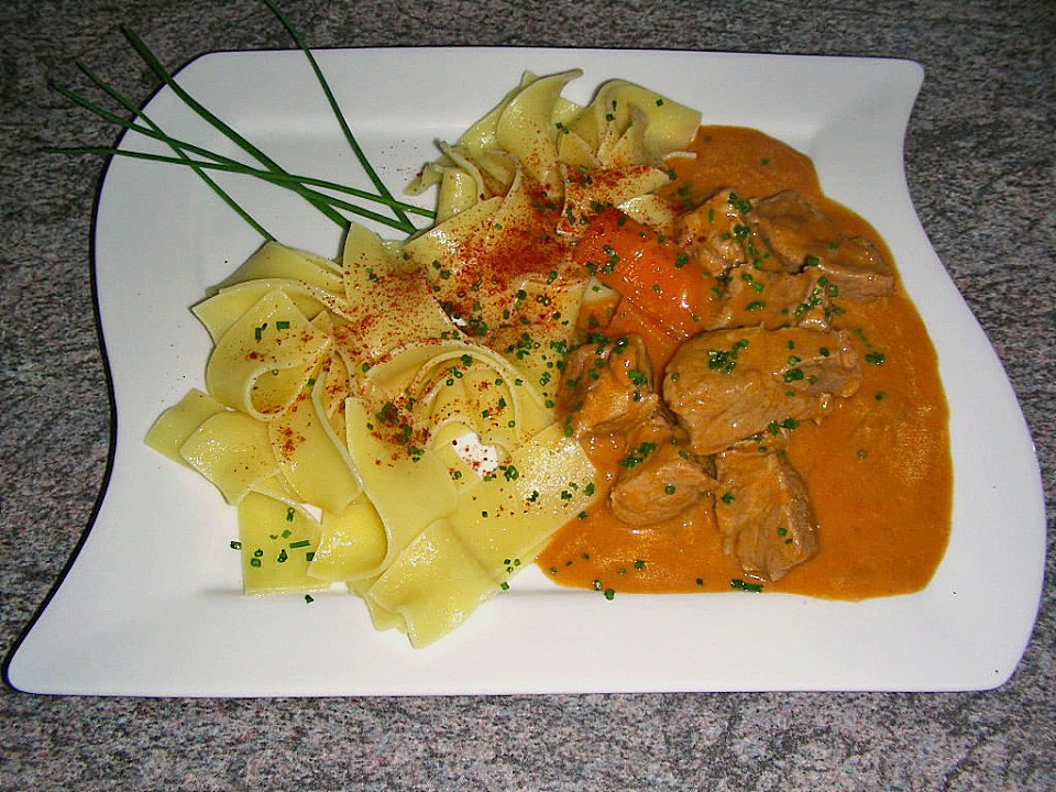 Schweinsvoressen Mit Viel Sauce (Rezept Mit Bild) | Chefkoch.de