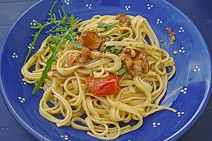 Linguine mit Pfifferlingen, frischen Tomaten und Rucola 2